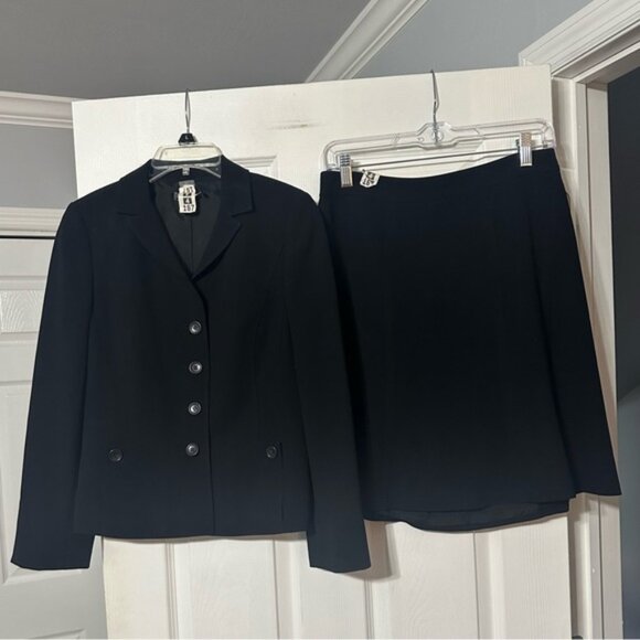 Beautiful Ann Taylor Petites Two Piece Skirt/Jacket Career Suit - Picture 1 of 16